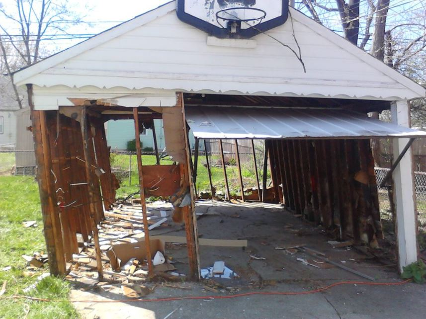 garage demolition in Delaware